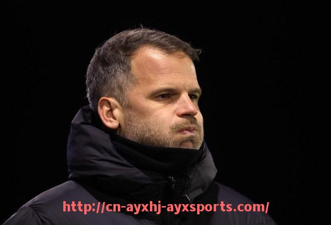 爱游戏体育-法甲联赛规则解读及裁判判罚标准的变化分析